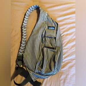 Kavu sling bag